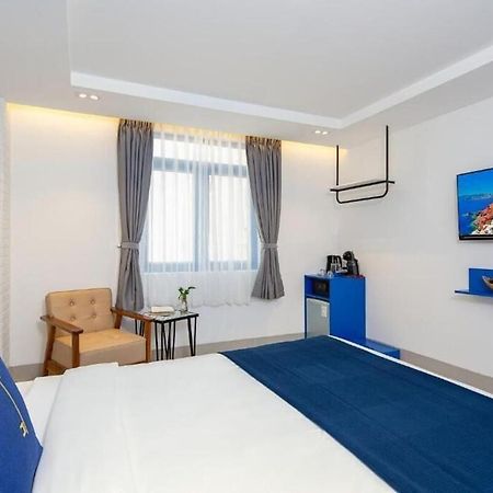 Lucia Beach Hotel Дананг Екстериор снимка