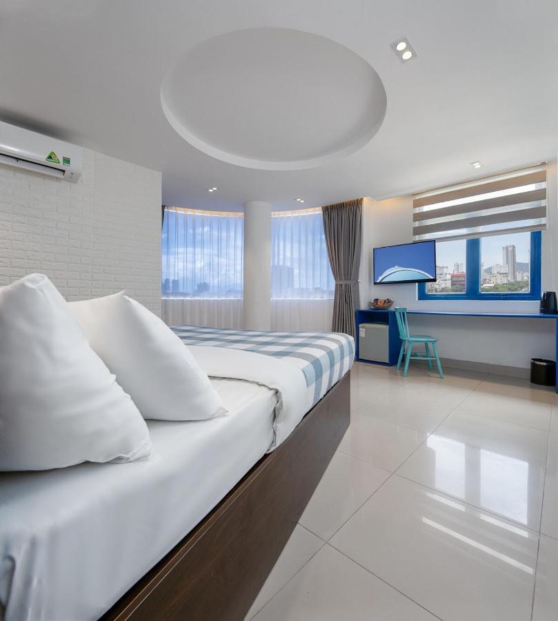 Lucia Beach Hotel Дананг Екстериор снимка