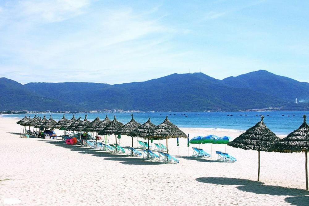 Lucia Beach Hotel Дананг Екстериор снимка