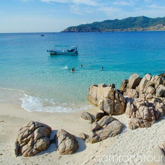 Lucia Beach Hotel Дананг Екстериор снимка